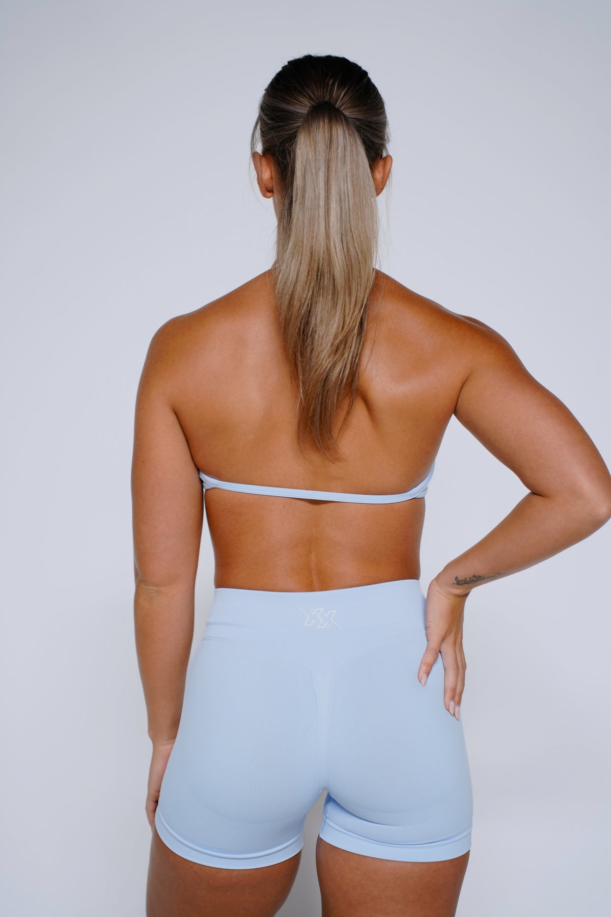 Bra in Light Blue, achterkant met open rug