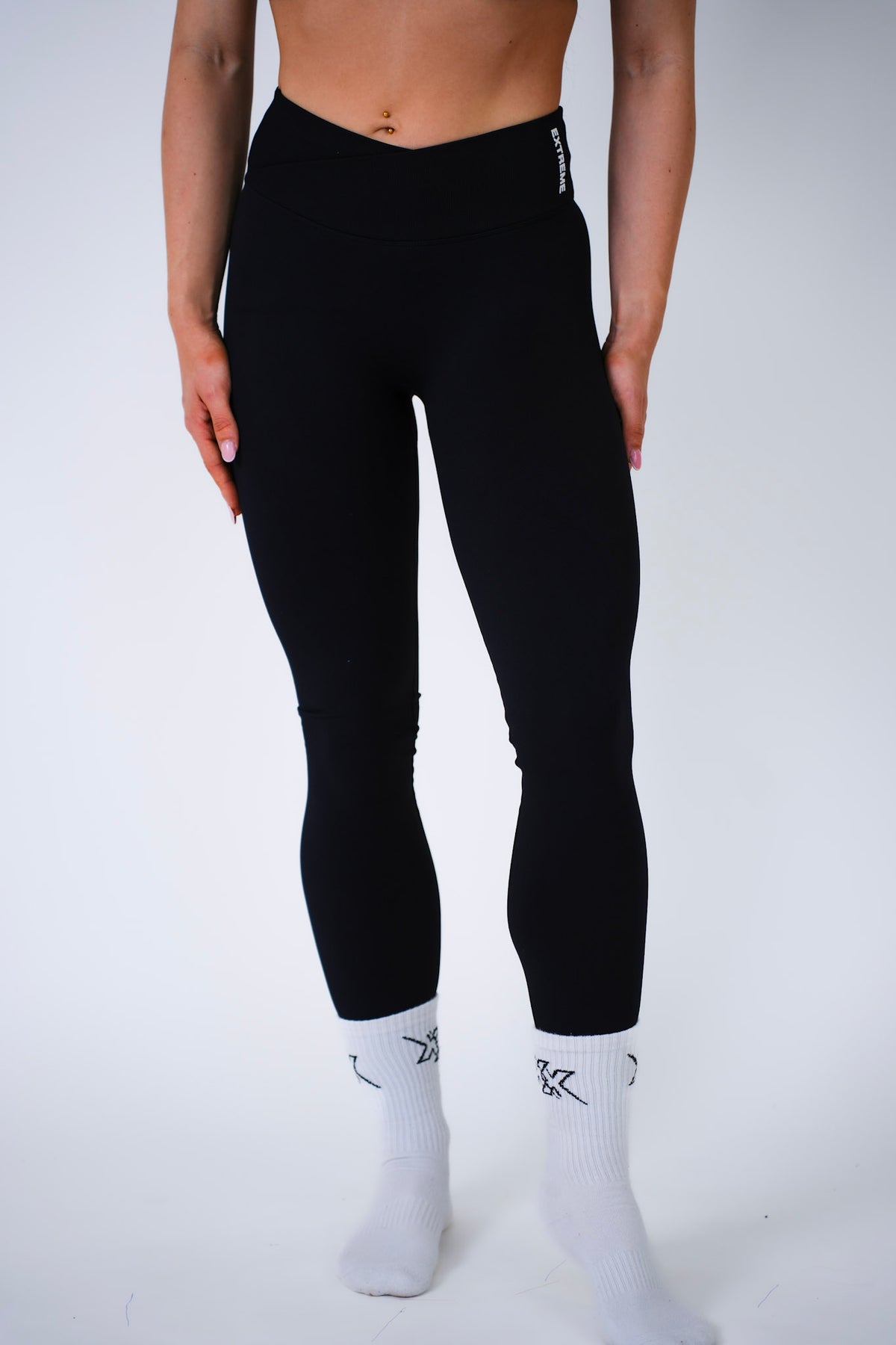 Cross Waist Legging in Midnight Black, sportlegging dames, productfoto 2