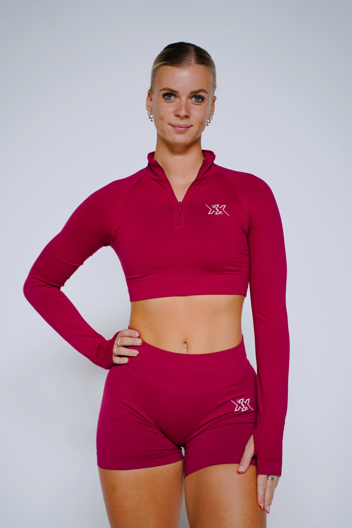 Crop Zipper in Ruby Red, sportvest dames