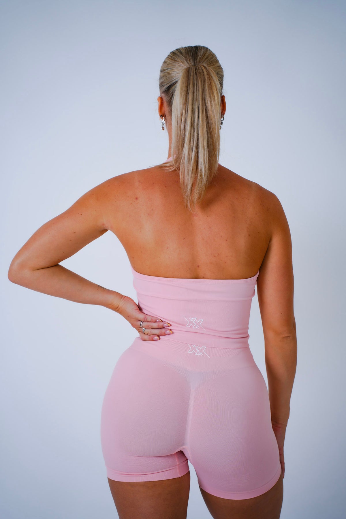 V-Top in Powder Pink, sporttop dames, productfoto 2
